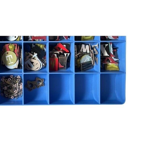 Lot Mixed Letters Scrapbook Cardmaking Embellishments Metal Chipboard - Picture 6 of 6